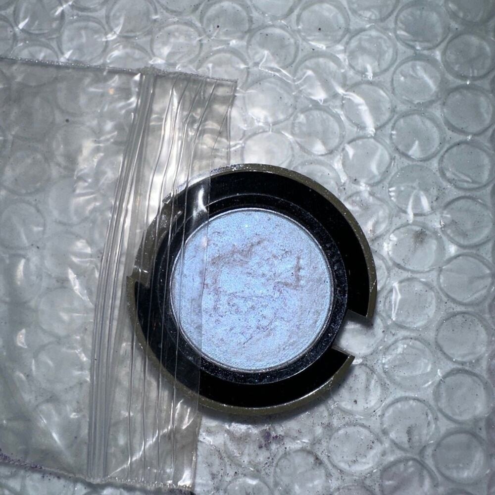 Urban Decay‎ Eyeshadow Asphyxia token